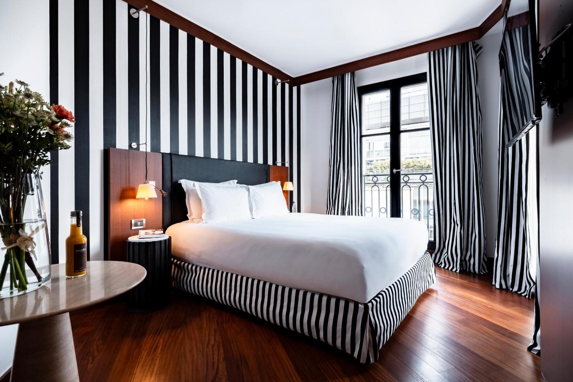Grand Hotel Champs-Elysees Parijs Buitenkant foto