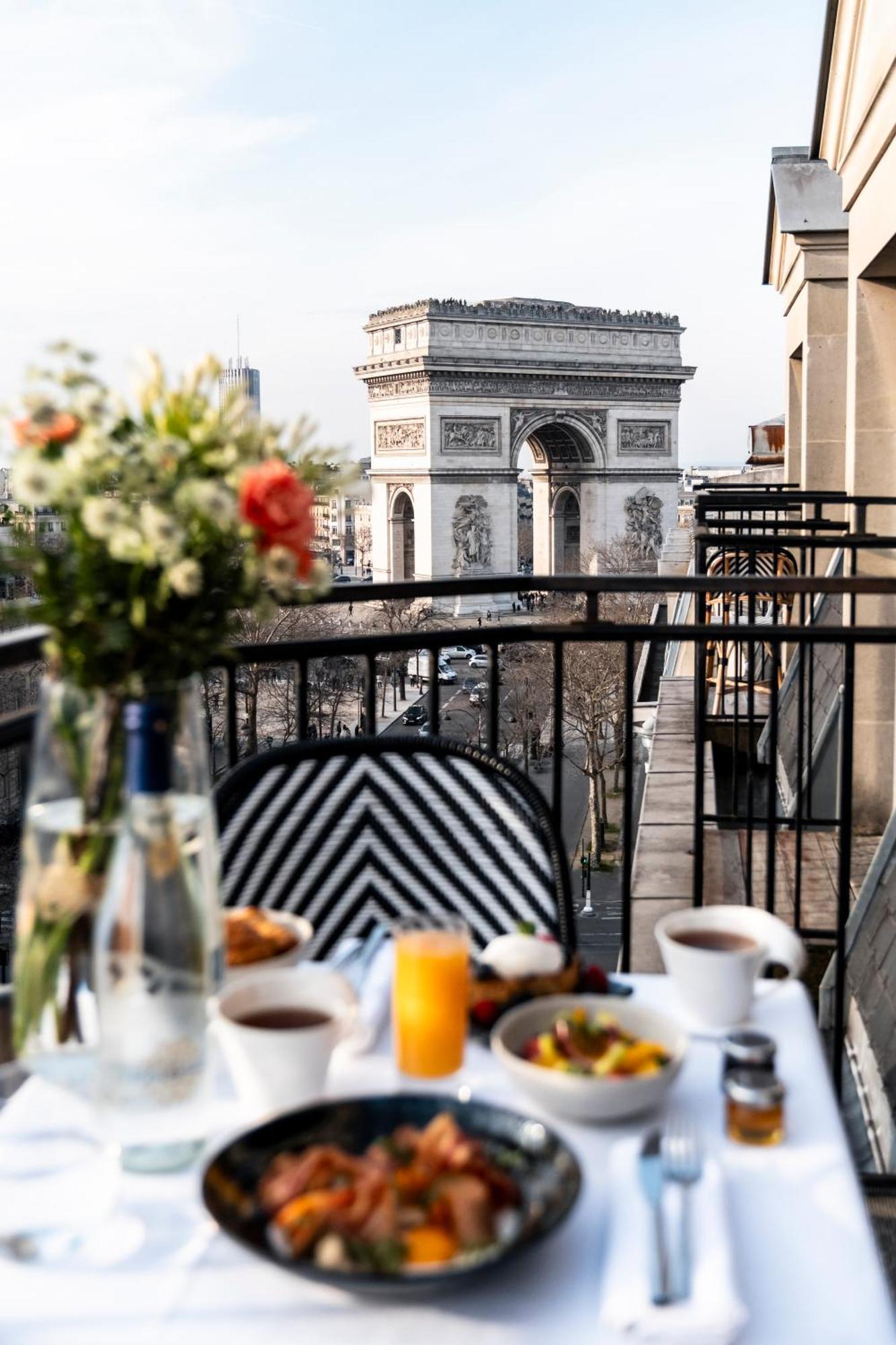 Grand Hotel Champs-Elysees Parijs Buitenkant foto