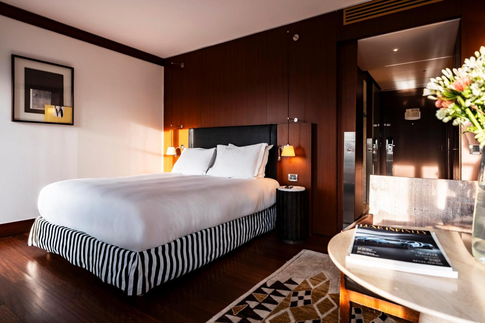 Grand Hotel Champs-Elysees Parijs Buitenkant foto