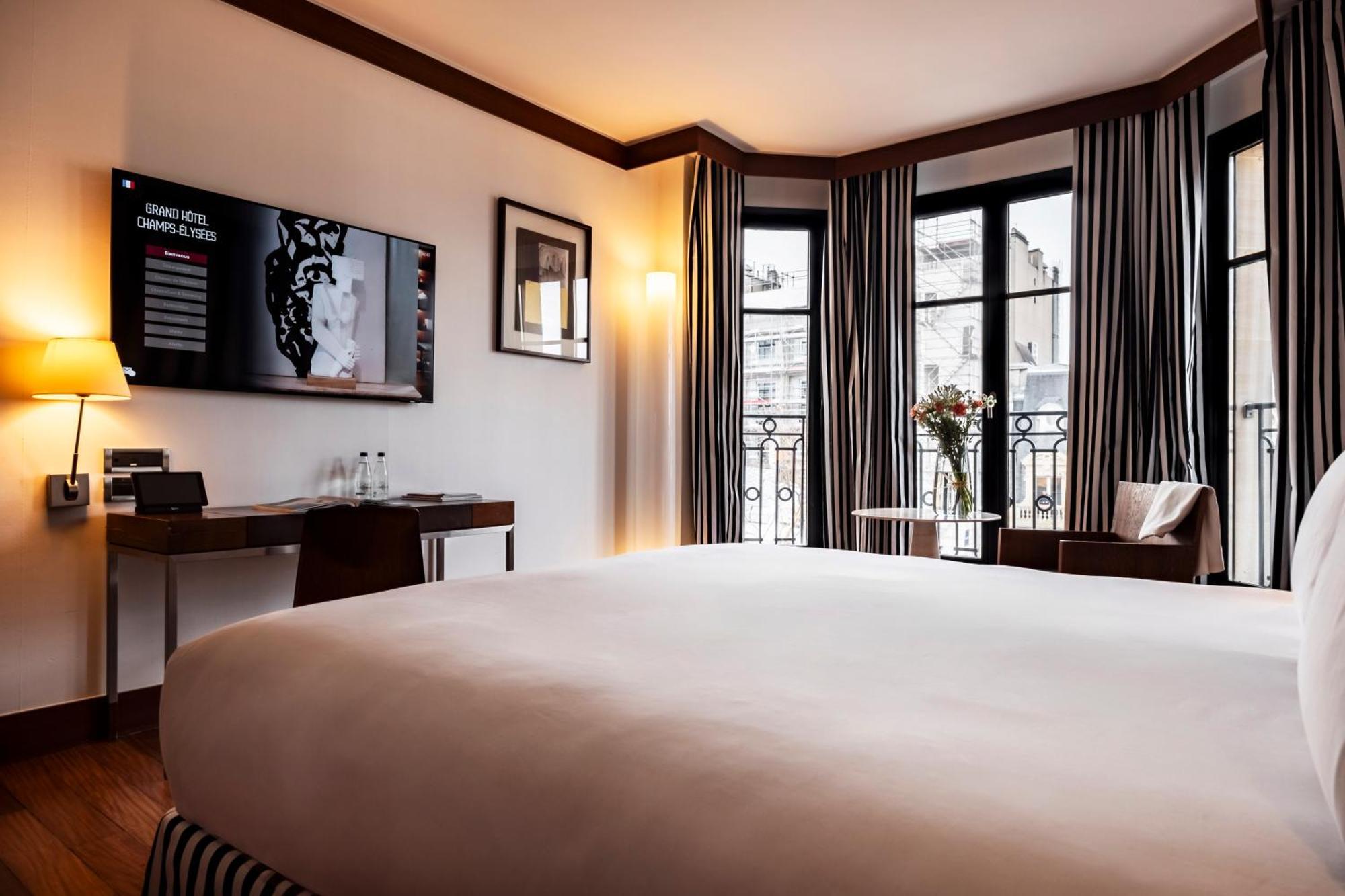 Grand Hotel Champs-Elysees Parijs Buitenkant foto